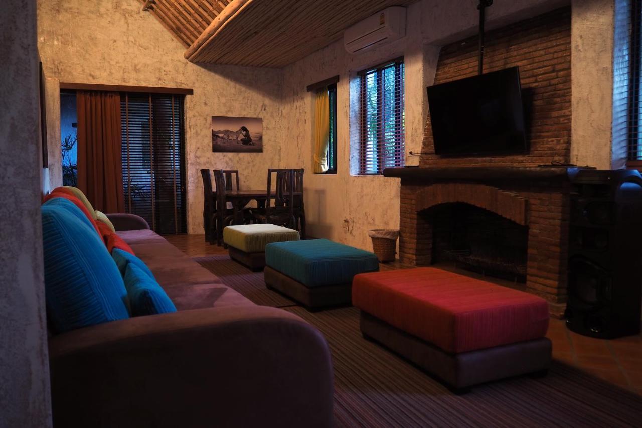 Baanpong Lodge San Kamphaeng Экстерьер фото