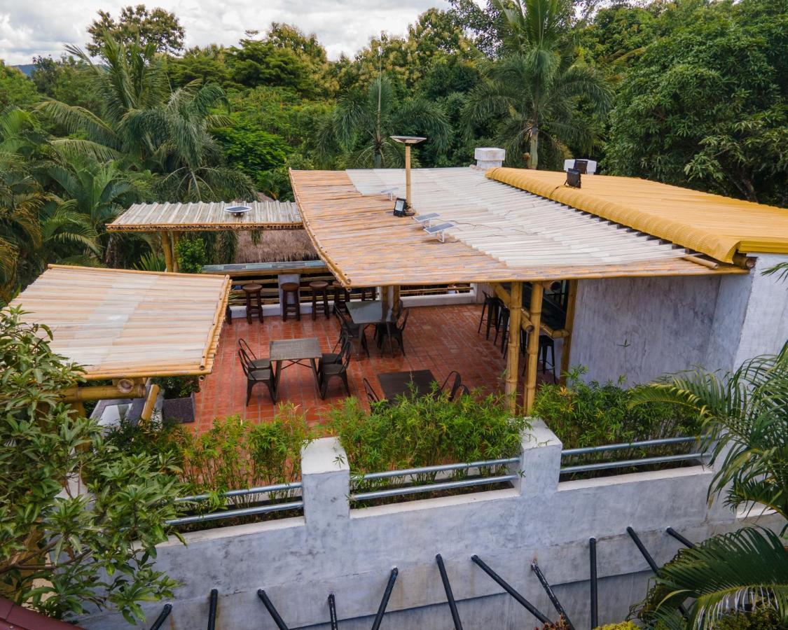 Baanpong Lodge San Kamphaeng Экстерьер фото