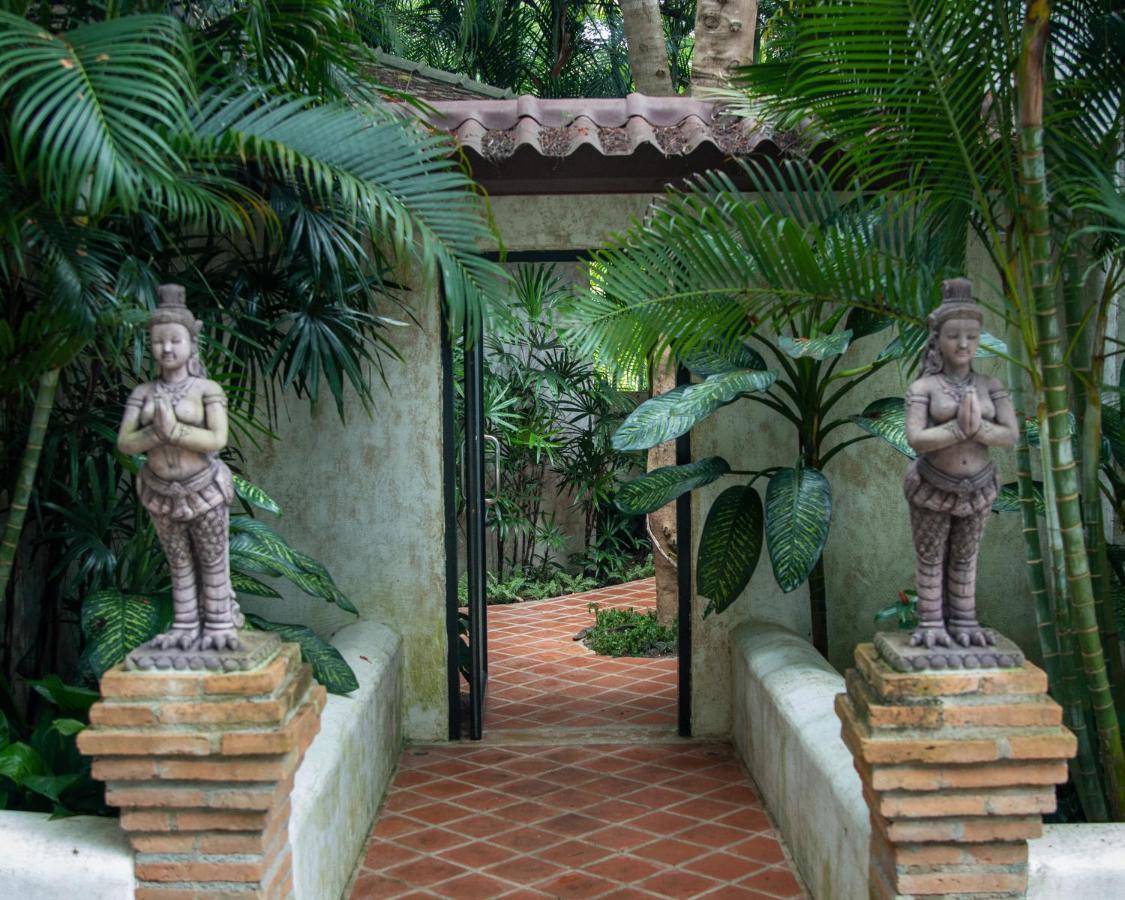 Baanpong Lodge San Kamphaeng Экстерьер фото