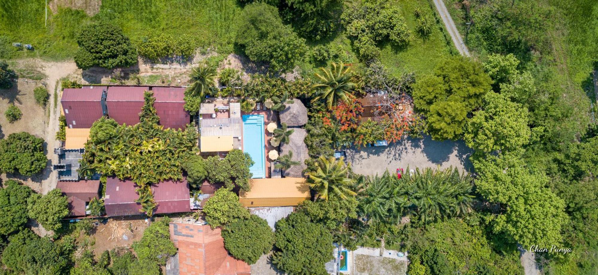 Baanpong Lodge San Kamphaeng Экстерьер фото