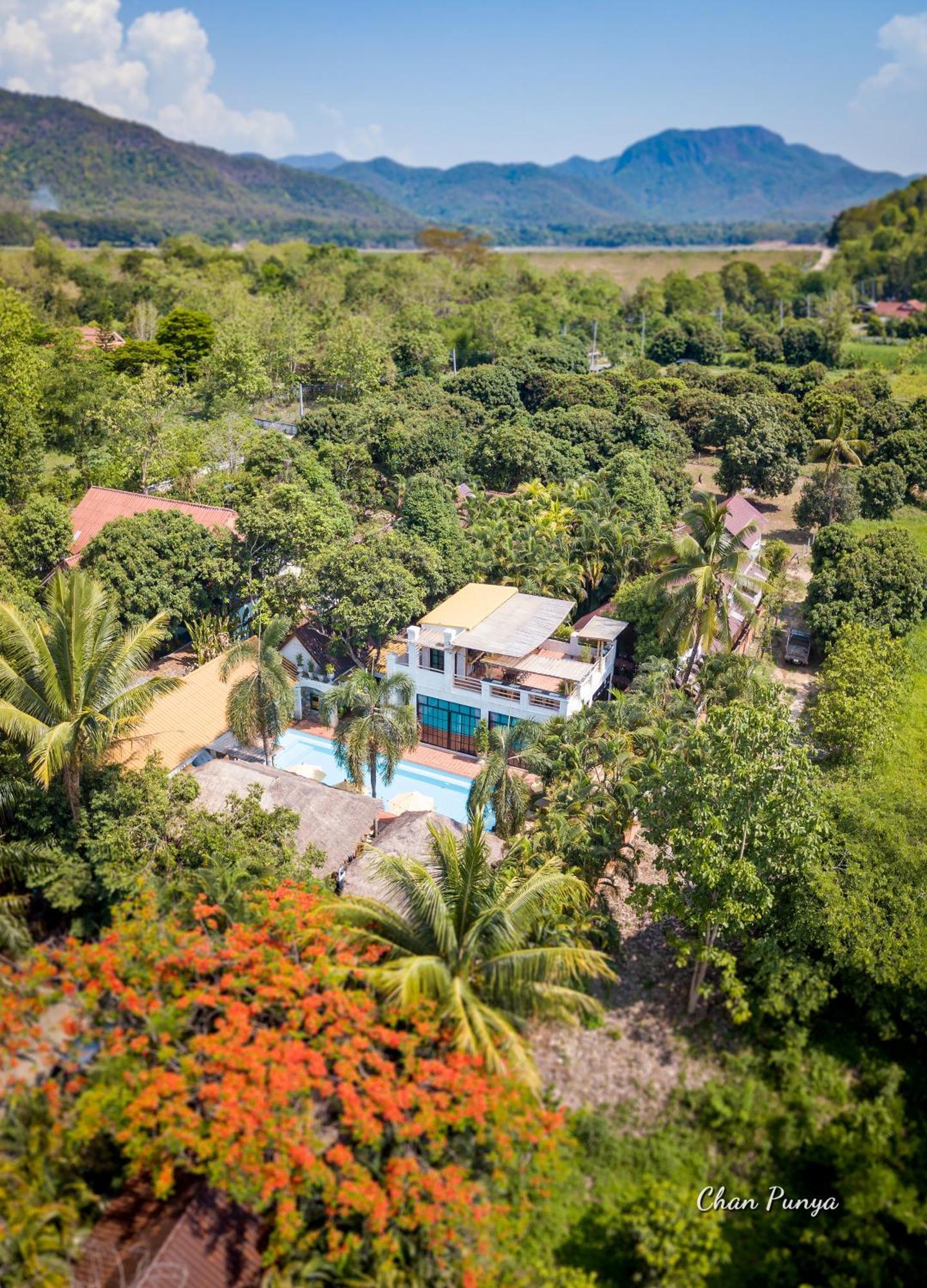 Baanpong Lodge San Kamphaeng Экстерьер фото