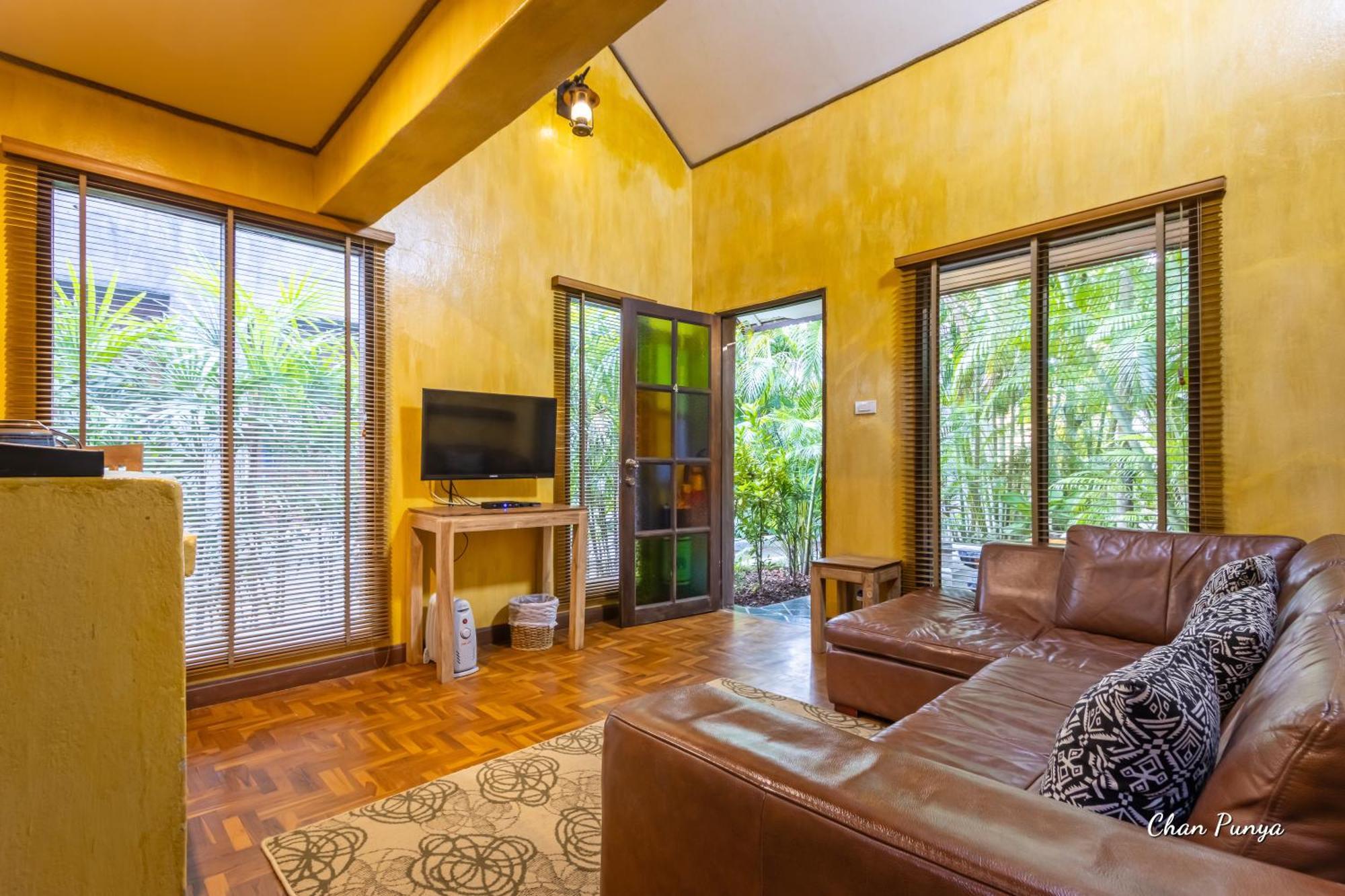 Baanpong Lodge San Kamphaeng Экстерьер фото