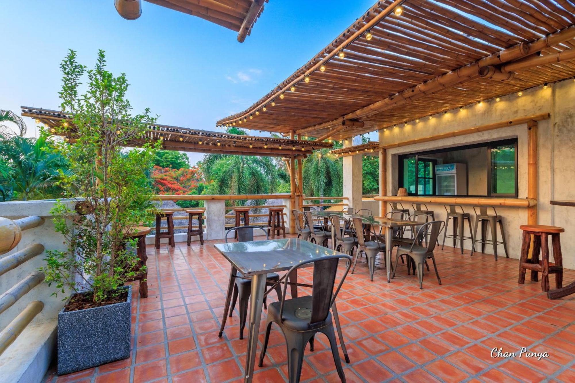 Baanpong Lodge San Kamphaeng Экстерьер фото